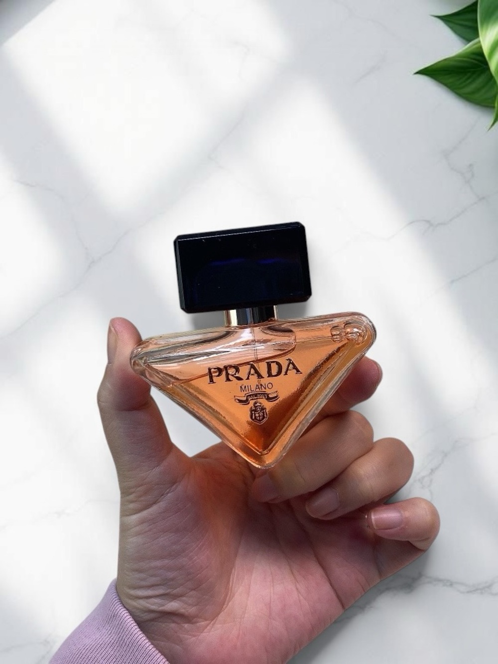 Prada Paradoxe Perfume Gift Set | 2 Mini Perfumes + 1 Travel Spray | - Picture 2 of 5